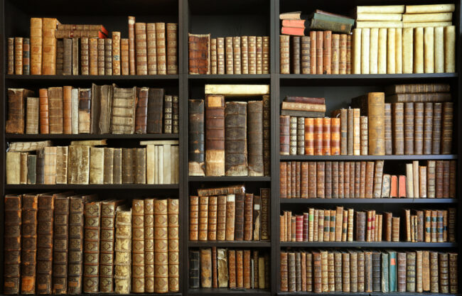 Survey: Most people prefer reading paper books over digital books on tablets, phones