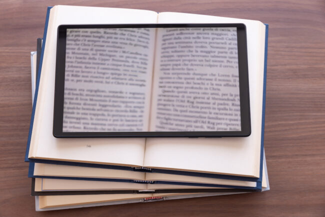 E-Books vs. Print Books: Which Should You Choose?